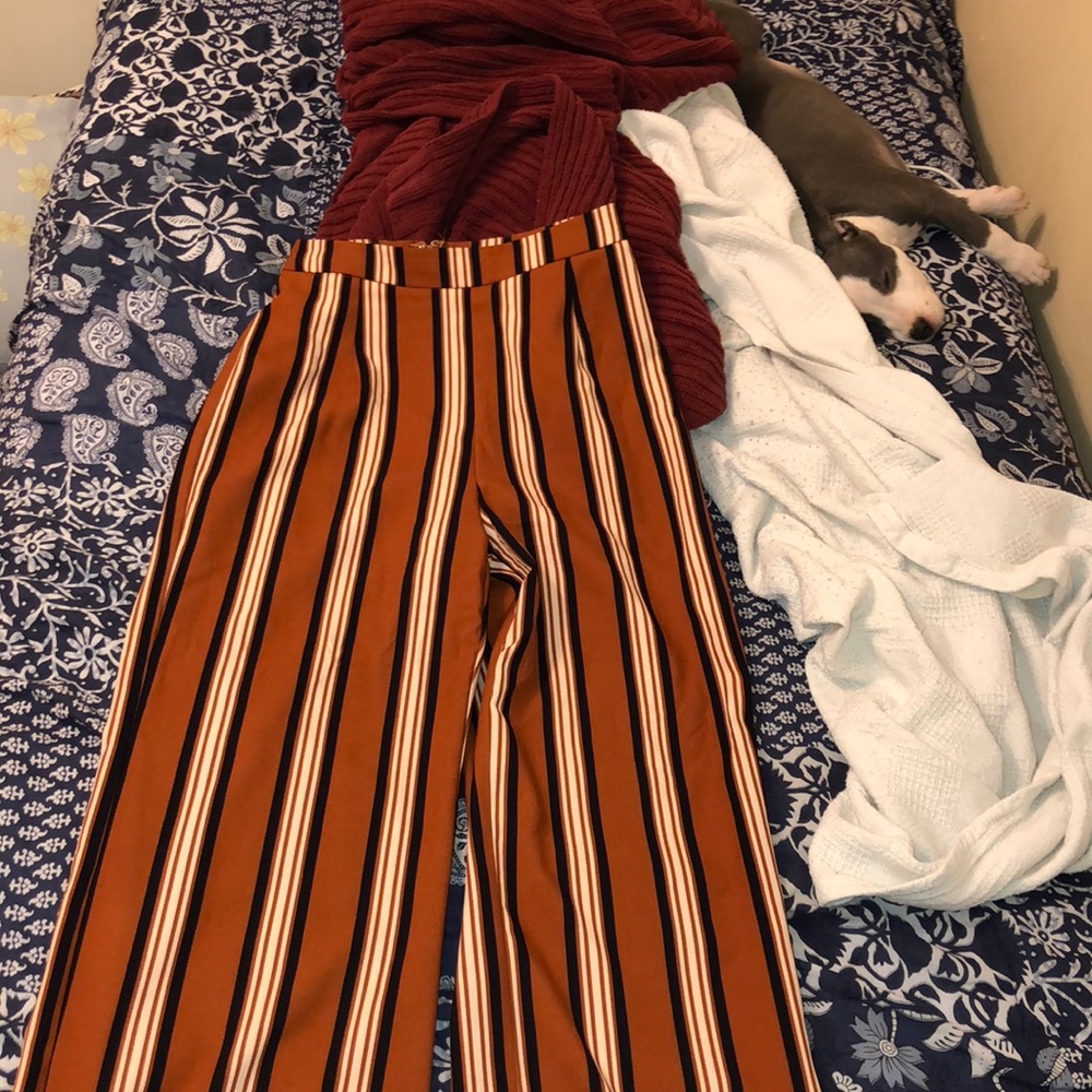 Flowy vertical stripe pants